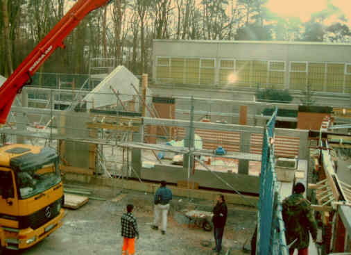 Gantagsschule01.jpg (26256 Byte)